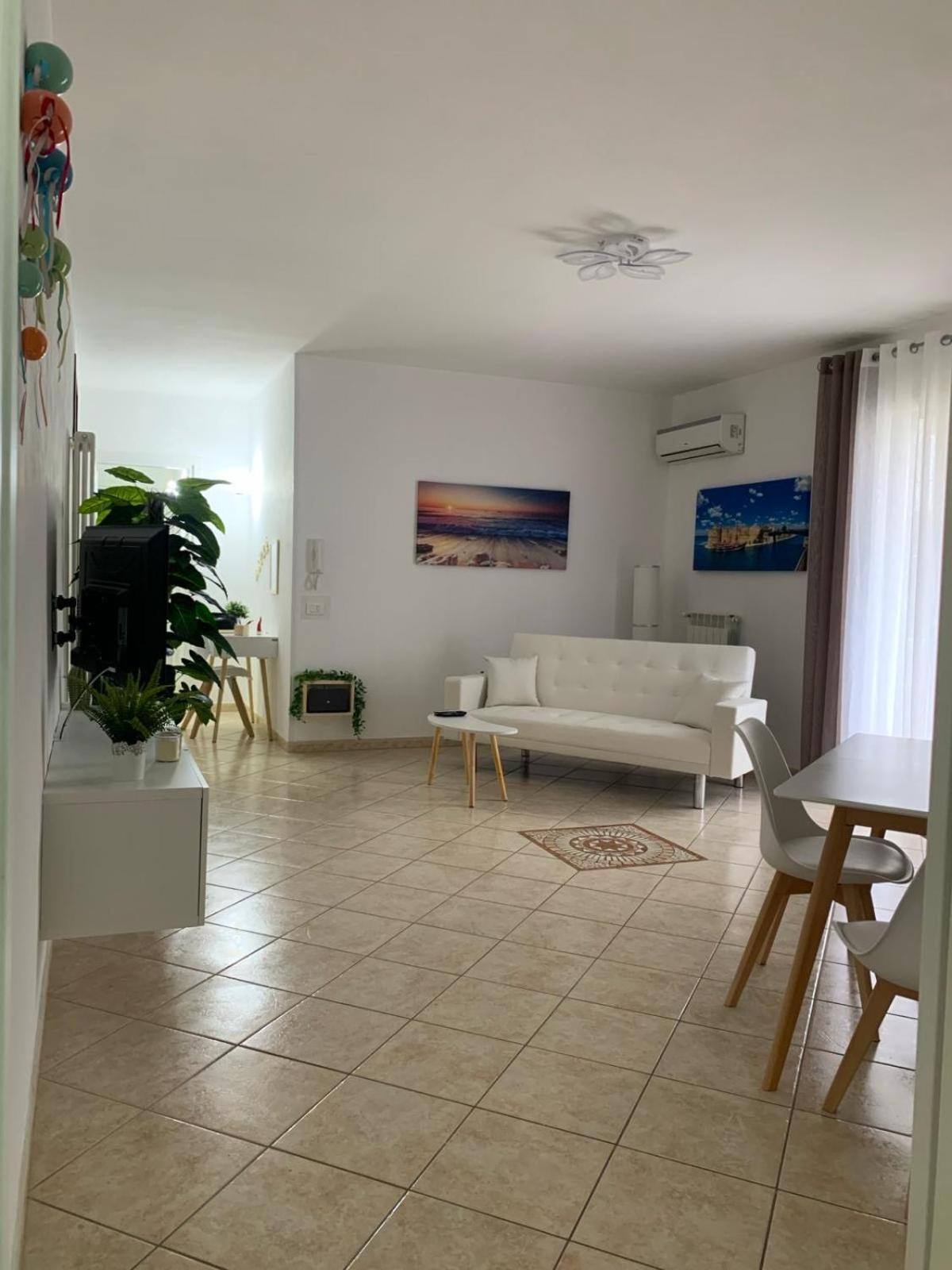 Alema Casa Vacanze Leporano Exterior foto
